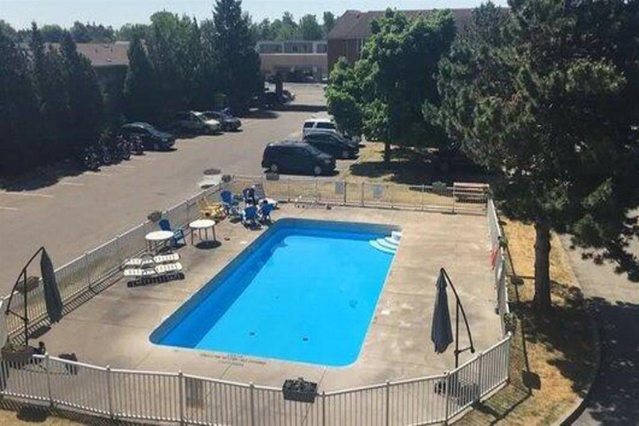 Travelodge By Wyndham Niagara Falls Lundys Lane Dış mekan fotoğraf