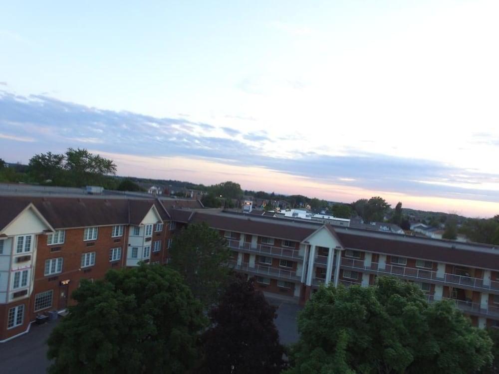 Travelodge By Wyndham Niagara Falls Lundys Lane Dış mekan fotoğraf