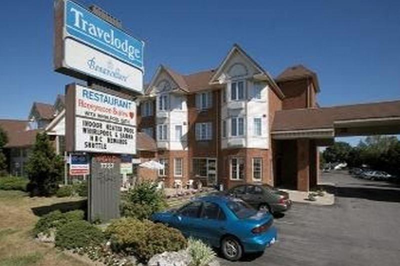 Travelodge By Wyndham Niagara Falls Lundys Lane Dış mekan fotoğraf