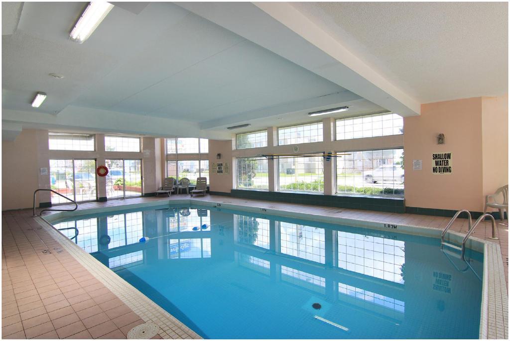Travelodge By Wyndham Niagara Falls Lundys Lane Dış mekan fotoğraf