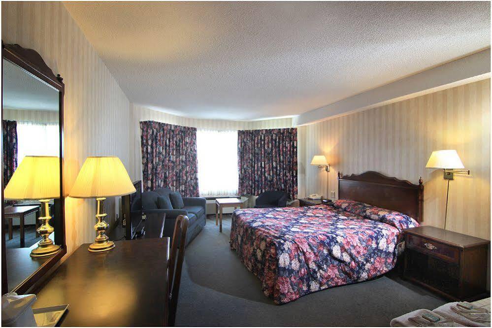 Travelodge By Wyndham Niagara Falls Lundys Lane Dış mekan fotoğraf